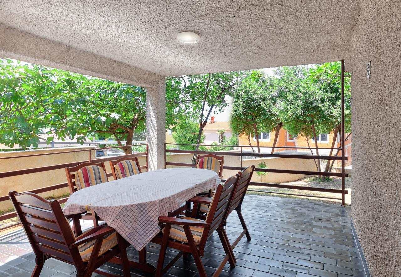 Vesna Apartment Pjescana Uvala Exterior photo